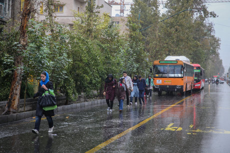 بارش باران پاییزی در تهران